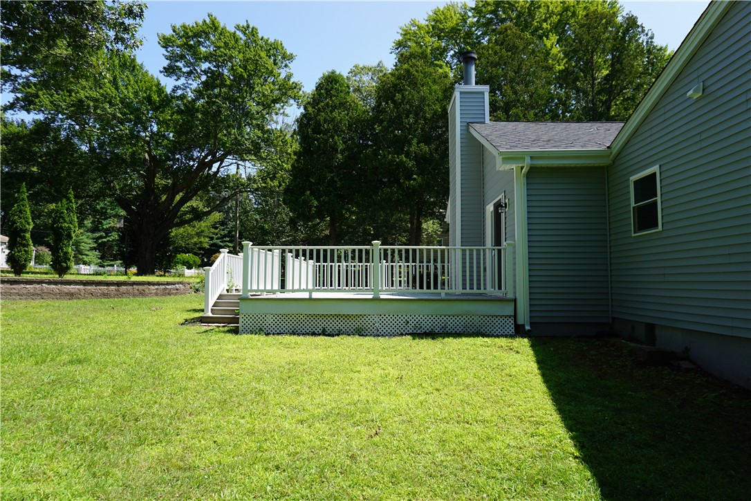 40 Sunset Avenue Woonsocket, RI 02895 - Photo 8 of 38