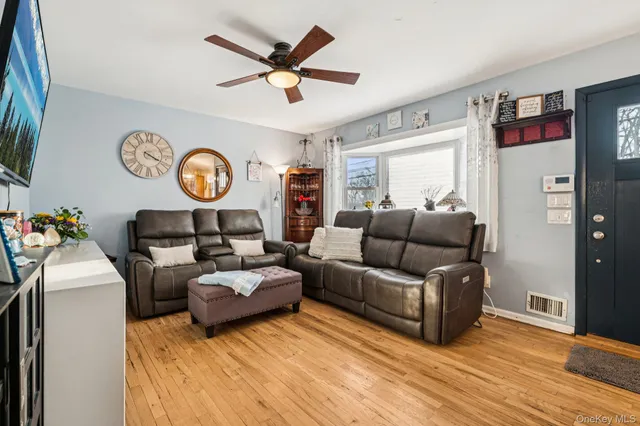 $549,999 | 662 College Road, Farmingville, NY 11738