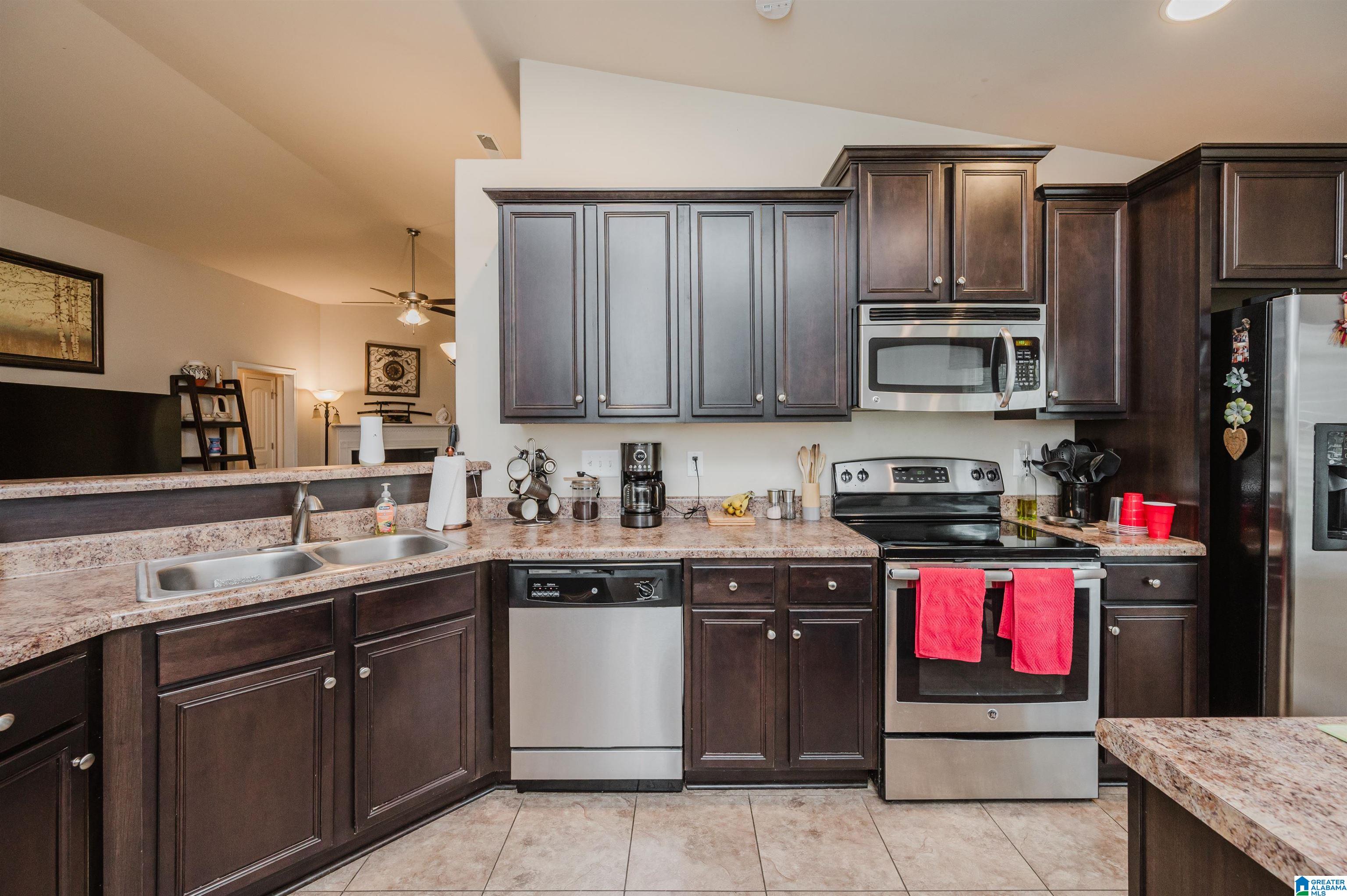 301 Vincent Street Alabaster, AL 35007 - Photo 12 of 46