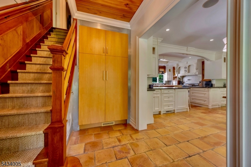 3 Laurel Lane Chester, NJ 07930 - Photo 11 of 50