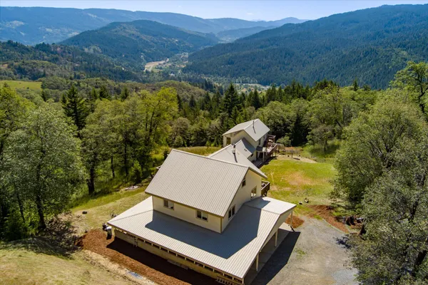 $690,000 | 101 Gasline Road, Bridgeville, CA 95526
