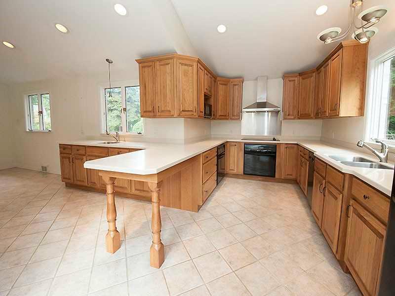 107 Hillcrest Road Fox Chapel, PA 15238 - Photo 11 of 25 Kitchen