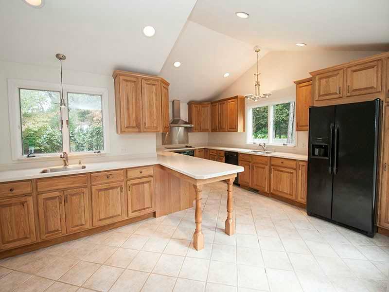 107 Hillcrest Road Fox Chapel, PA 15238 - Photo 12 of 25 Kitchen