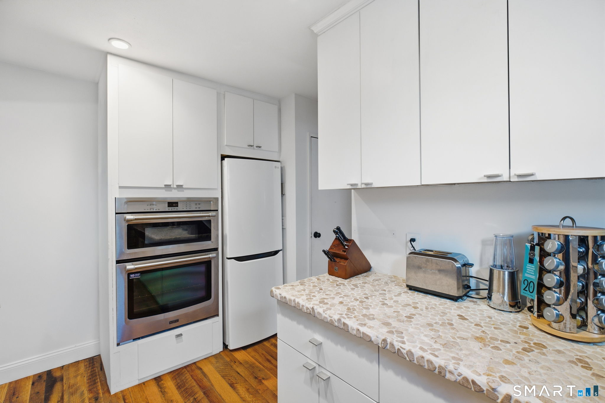63 Maple Tree Avenue, Unit F Stamford, CT 06906 - Photo 14 of 29 Gallery Image 14
