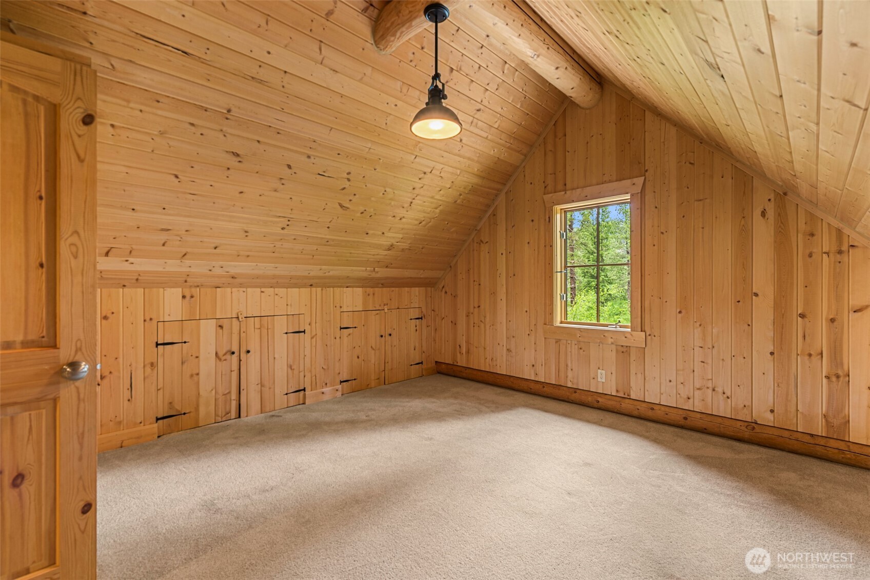 3888 Camas Creek Road Peshastin, WA 98847 - Photo 24 of 40 a view of a livingroom with a staircase