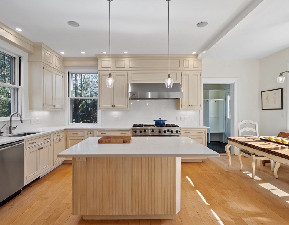 7 Adams Street Lexington, MA 02420 - Photo 6 of 23