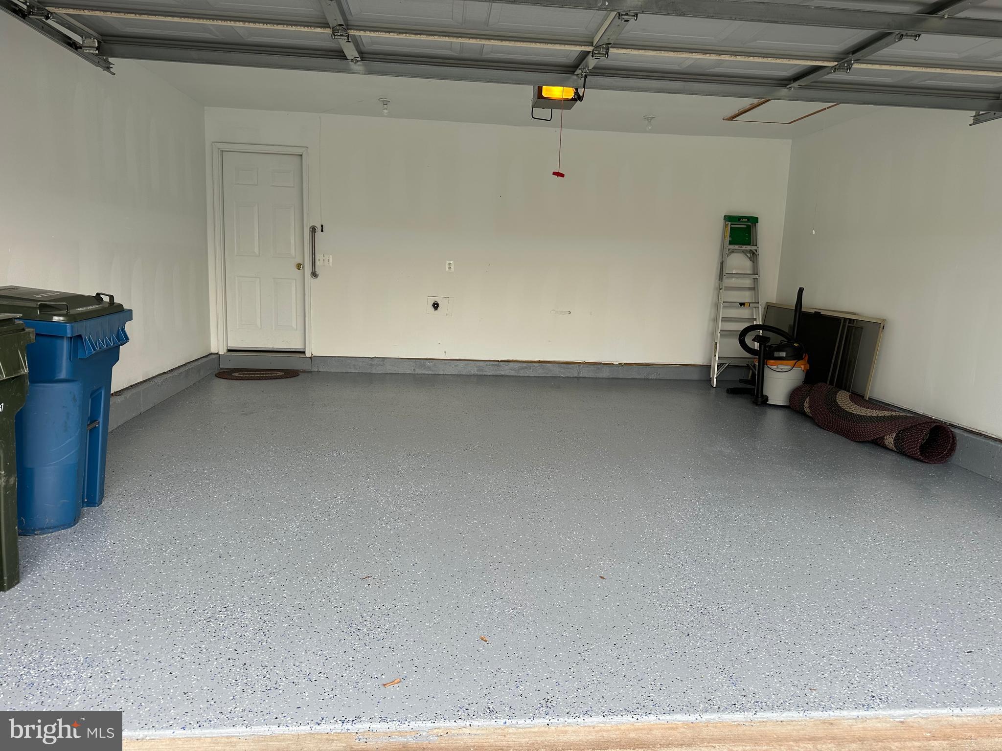 863 Nathaniel Trail Warminster, PA 18974 - Photo 35 of 36 Garage