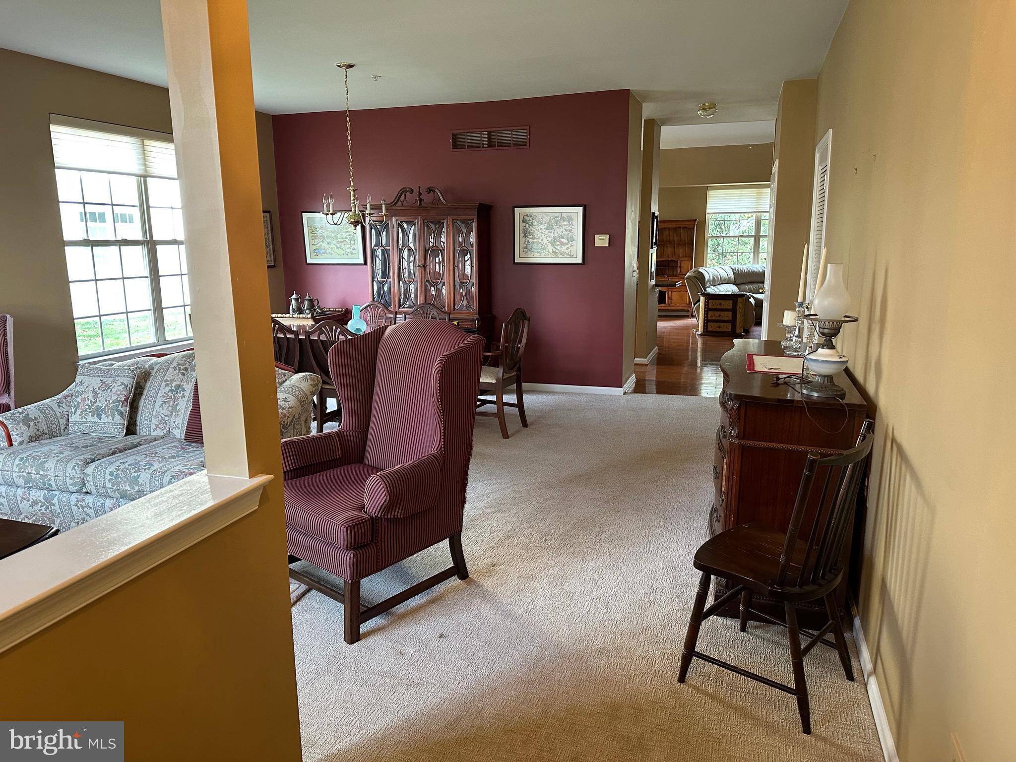 863 Nathaniel Trail Warminster, PA 18974 - Photo 4 of 36 Entrance