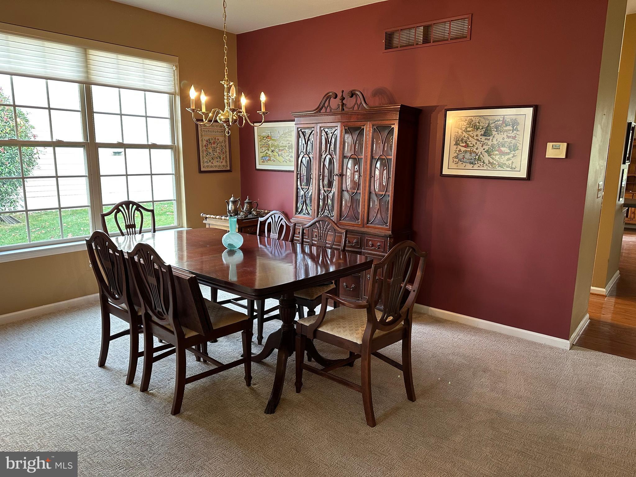 863 Nathaniel Trail Warminster, PA 18974 - Photo 8 of 36 Dining Room