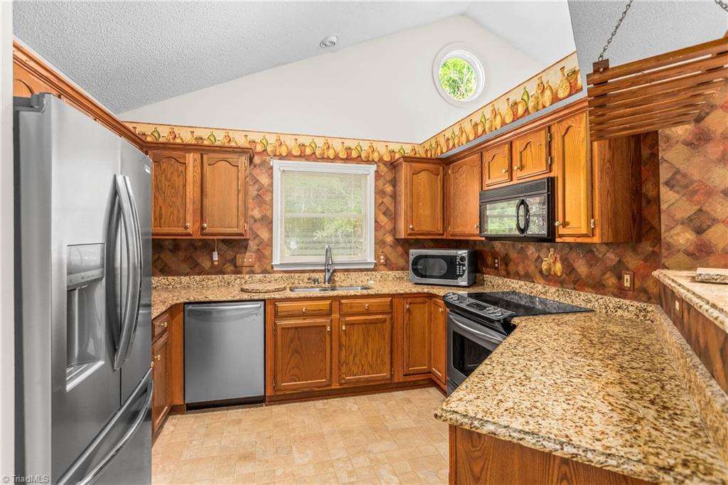 4126 Carroll Ridge Court High Point, NC 27265 - Photo 6 of 24