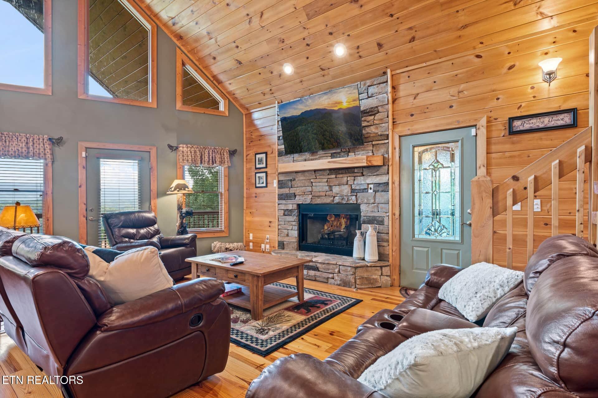 210 Meghans Way Townsend, TN 37882 - Photo 12 of 52 MW11