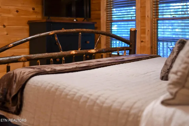 $995,000 | 210 Meghans Way, Townsend, TN 37882