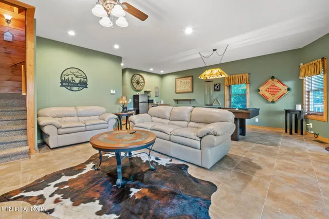 $995,000 | 210 Meghans Way, Townsend, TN 37882