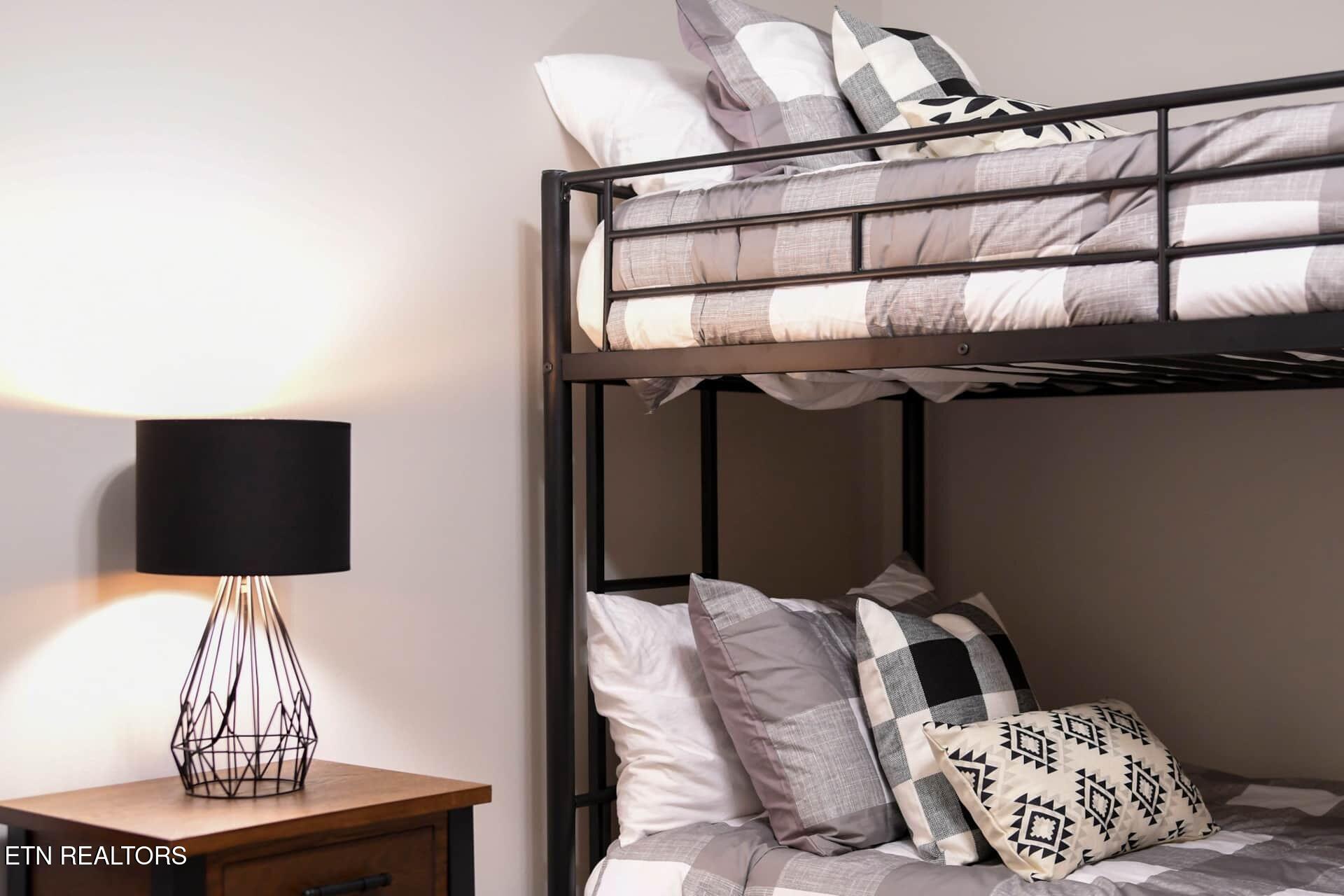 210 Meghans Way Townsend, TN 37882 - Photo 39 of 52 mw43