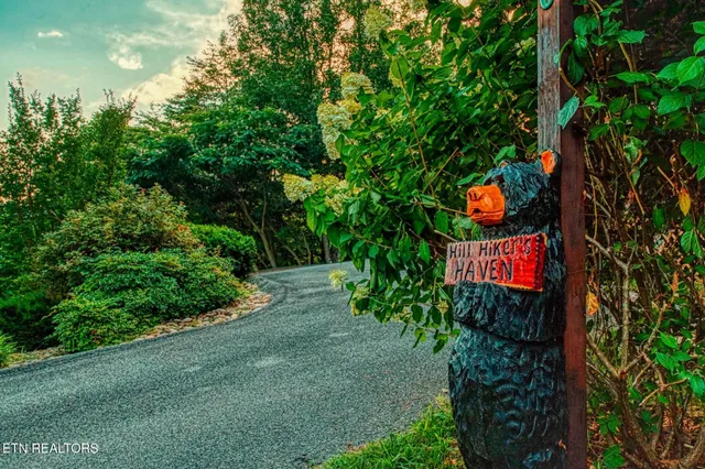 $995,000 | 210 Meghans Way, Townsend, TN 37882