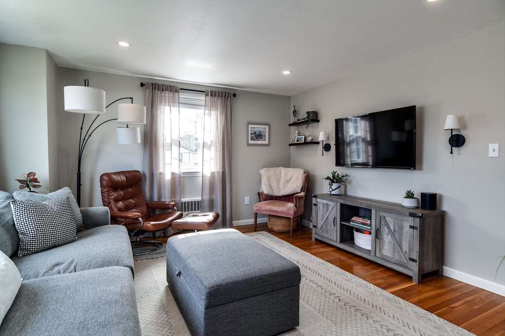 53 Winfield Street Dedham, MA 02026 - Photo 4 of 30