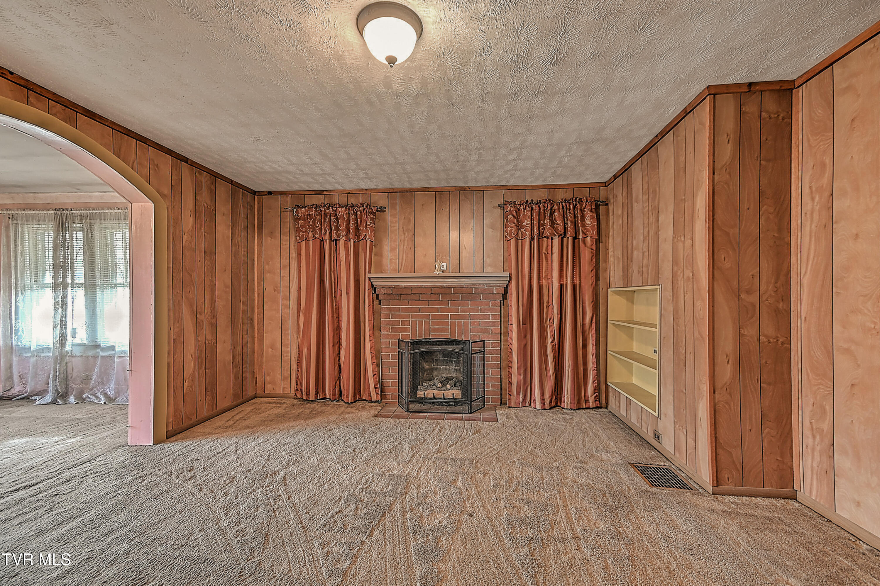 1308 South Eastman Road Kingsport, TN 37660 - Photo 13 of 34 1308 E Eastman Rd DP-14