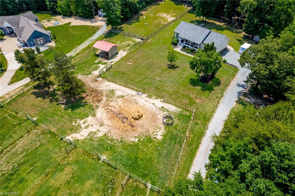 6484 Alamance County Line Road Liberty, NC 27298 - Photo 13 of 50 Gallery Image 13