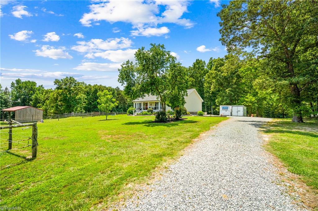 6484 Alamance County Line Road Liberty, NC 27298 - Photo 4 of 50 Gallery Image 4