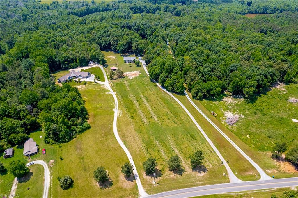 6484 Alamance County Line Road Liberty, NC 27298 - Photo 10 of 50 Gallery Image 10
