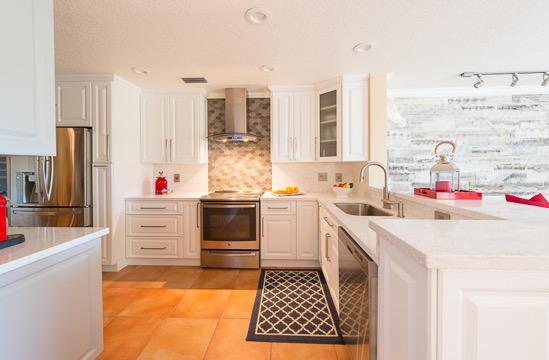 5218 Windsor Parke Drive, Unit 12 Boca Raton, FL 33496 - Photo 1 of 20 Kitchen
