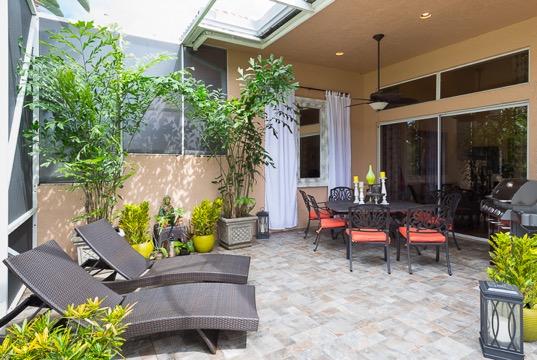 5218 Windsor Parke Drive, Unit 12 Boca Raton, FL 33496 - Photo 20 of 20 Patio