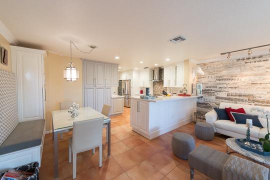 5218 Windsor Parke Drive, Unit 12 Boca Raton, FL 33496 - Photo 3 of 20 Family Area