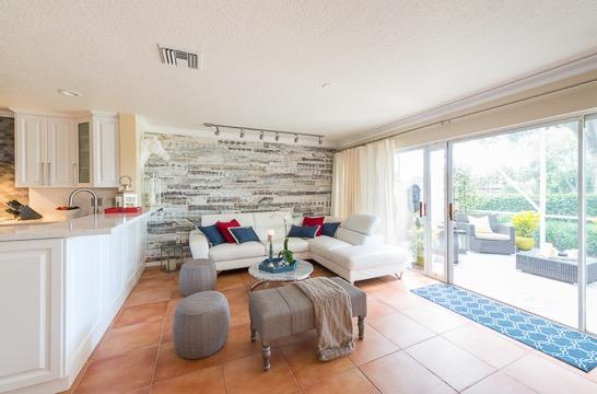 5218 Windsor Parke Drive, Unit 12 Boca Raton, FL 33496 - Photo 4 of 20 Family Room