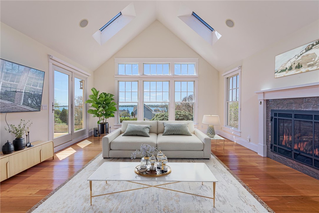 30 Bonnet View Drive Jamestown, RI 02835 - Photo 13 of 35 Upper level Living area