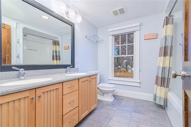 $1,995,000 | 30 Bonnet View Drive, Jamestown, RI 02835