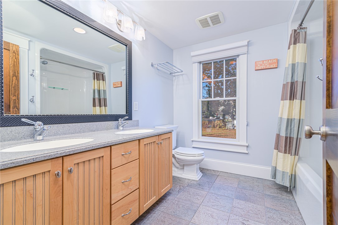 30 Bonnet View Drive Jamestown, RI 02835 - Photo 21 of 35 Guest Bath