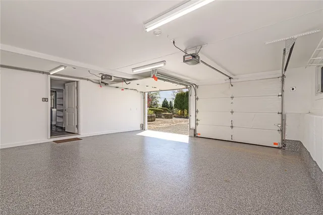 $1,995,000 | 30 Bonnet View Drive, Jamestown, RI 02835