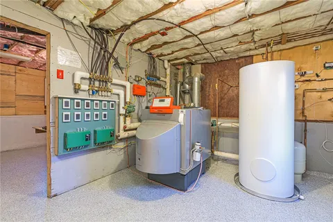 $1,995,000 | 30 Bonnet View Drive, Jamestown, RI 02835