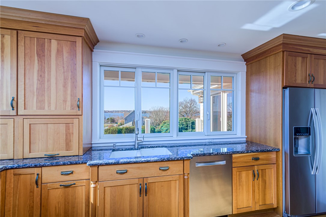 30 Bonnet View Drive Jamestown, RI 02835 - Photo 8 of 35