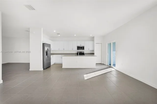 $3,700 | 27254 Southwest 159th Path, Homestead, FL 33031