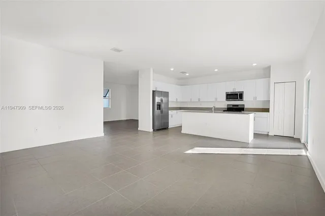 $3,700 | 27254 Southwest 159th Path, Homestead, FL 33031