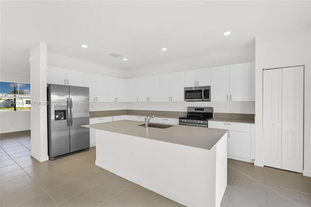 $3,700 | 27254 Southwest 159th Path, Homestead, FL 33031