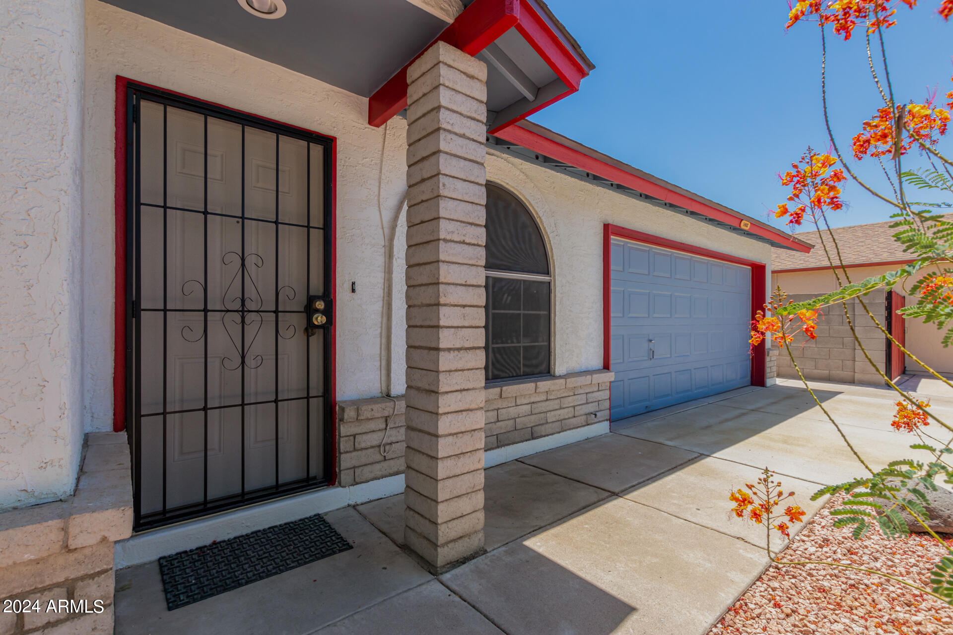 1463 East Carson Road Phoenix, AZ 85042 - Photo 3 of 22 07 - Carson 1463