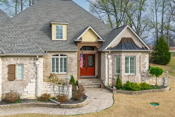 $550,000 | 104 Lochmeade Drive, Atoka, TN 38004