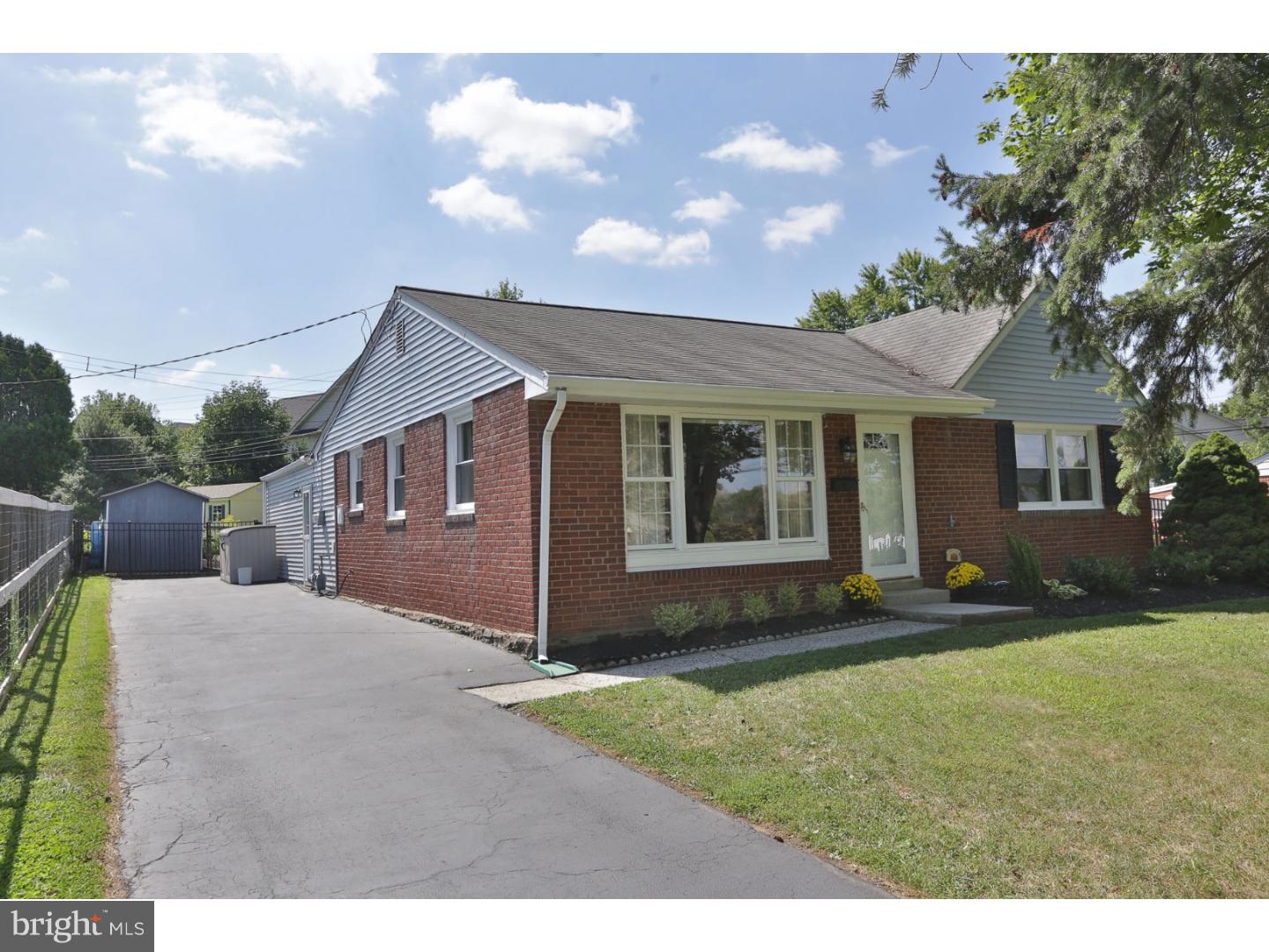 102 Valley View Road East Norriton, PA 19401 - Photo 2 of 25 Gallery Image 2