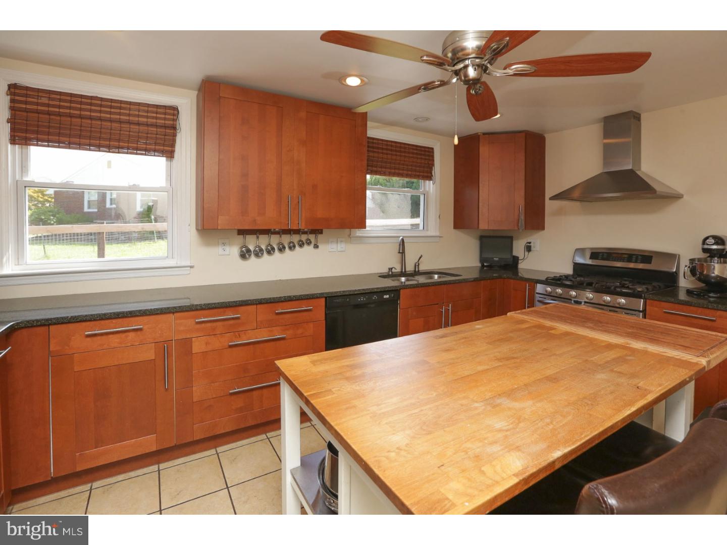 102 Valley View Road East Norriton, PA 19401 - Photo 7 of 25 Gallery Image 7
