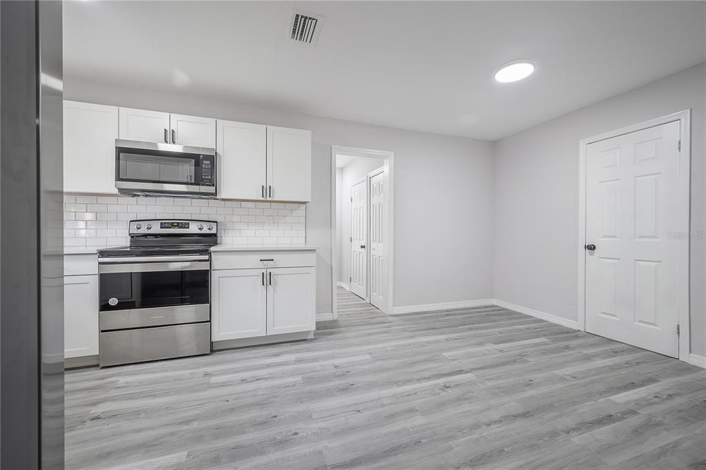 38352 Corey Street Zephyrhills, FL 33542 - Photo 13 of 38