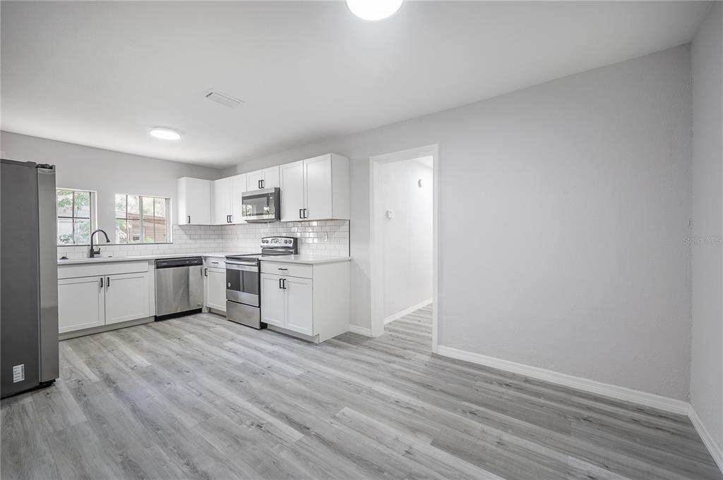 38352 Corey Street Zephyrhills, FL 33542 - Photo 14 of 38