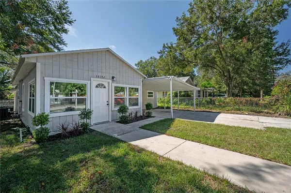 $1,900 | 38352 Corey Street, Zephyrhills, FL 33542