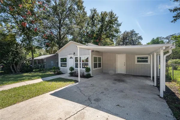 $1,900 | 38352 Corey Street, Zephyrhills, FL 33542