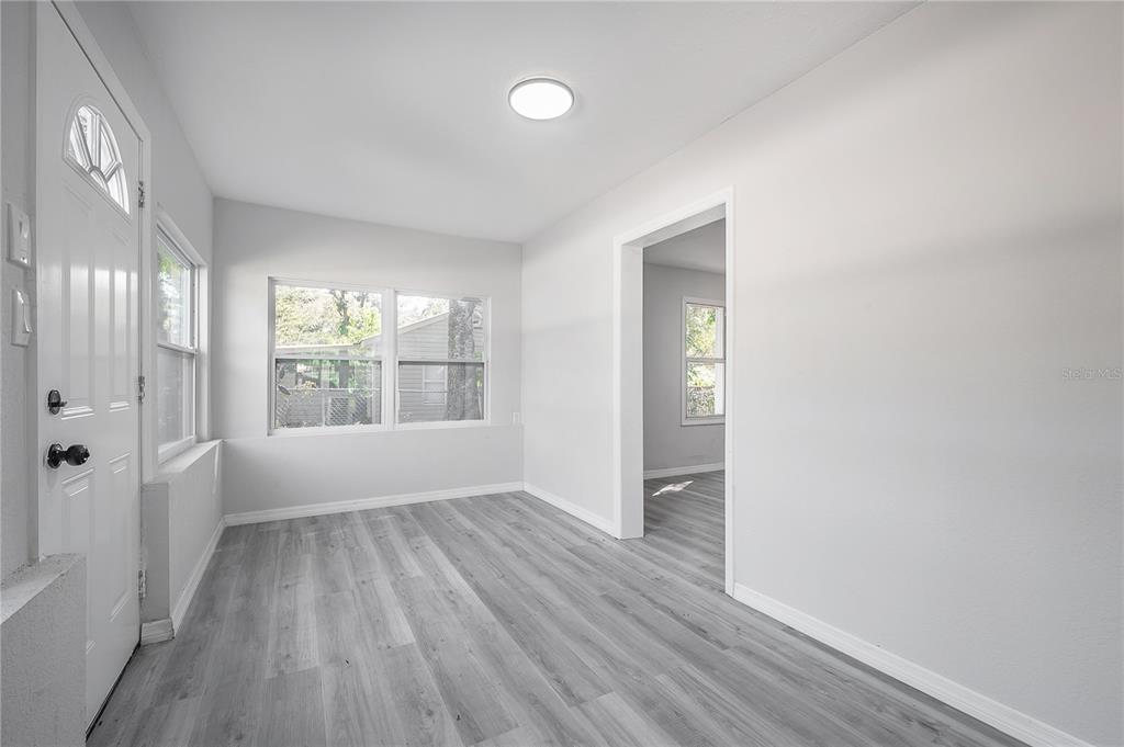 38352 Corey Street Zephyrhills, FL 33542 - Photo 5 of 38