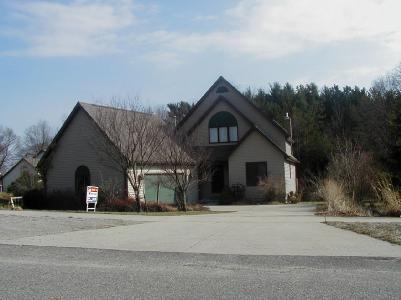 17988 Cherokee Drive Ferrysburg, MI 49456 - Photo 1 of 2 Primary Photo