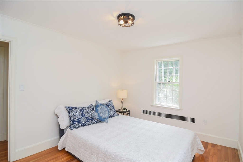 24 Bellevue Road Stoneham, MA 02180 - Photo 18 of 40