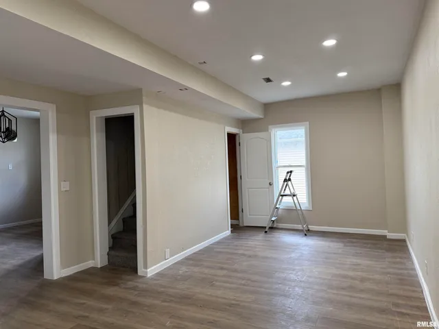 $115,000 | 2104 Pershing Boulevard, Clinton, IA 52732