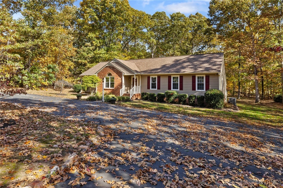 3272 Sherwood Ridge Way Powhatan, VA 23139 - Photo 34 of 35 Gallery Image 34
